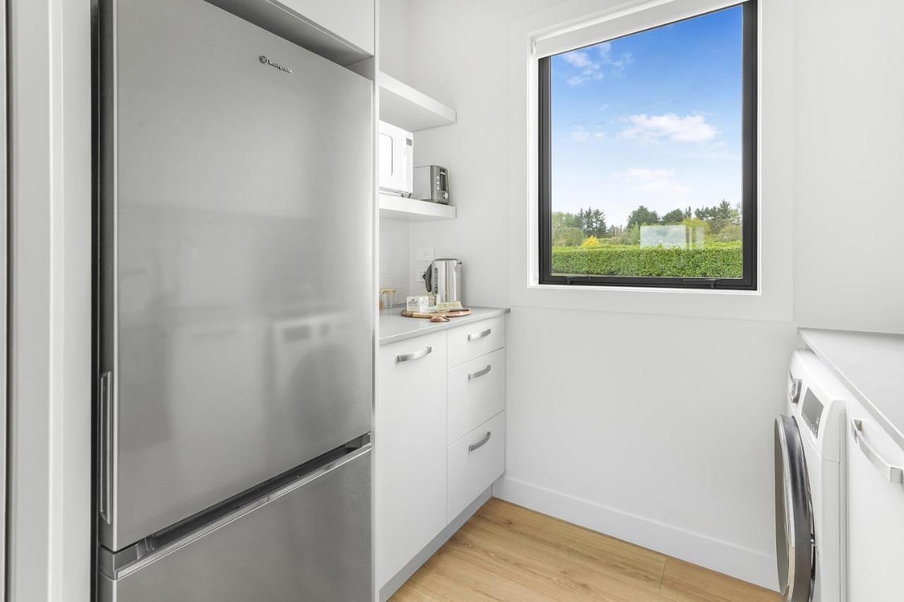 Lakeside Karapiro Downstairs Apartment Cambridge Exterior photo