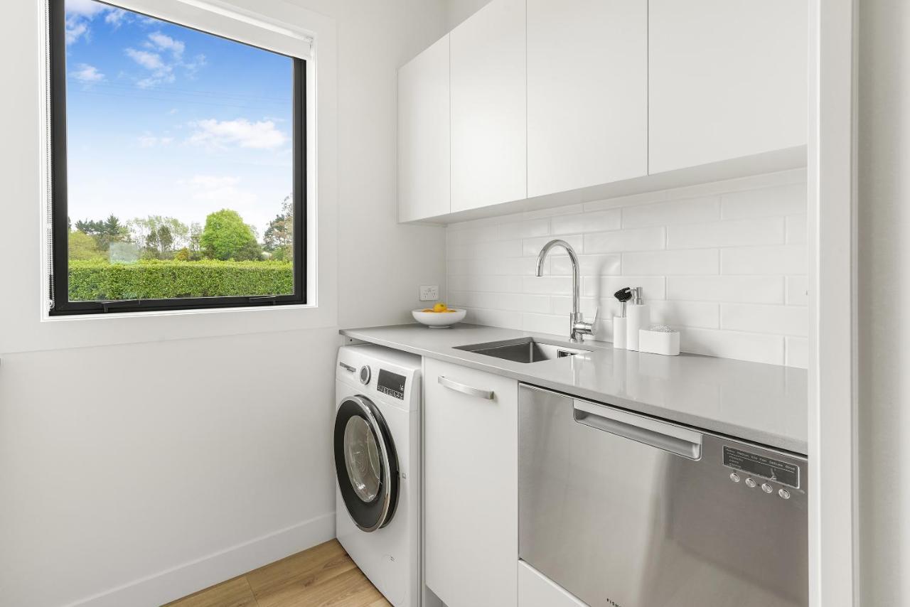Lakeside Karapiro Downstairs Apartment Cambridge Exterior photo